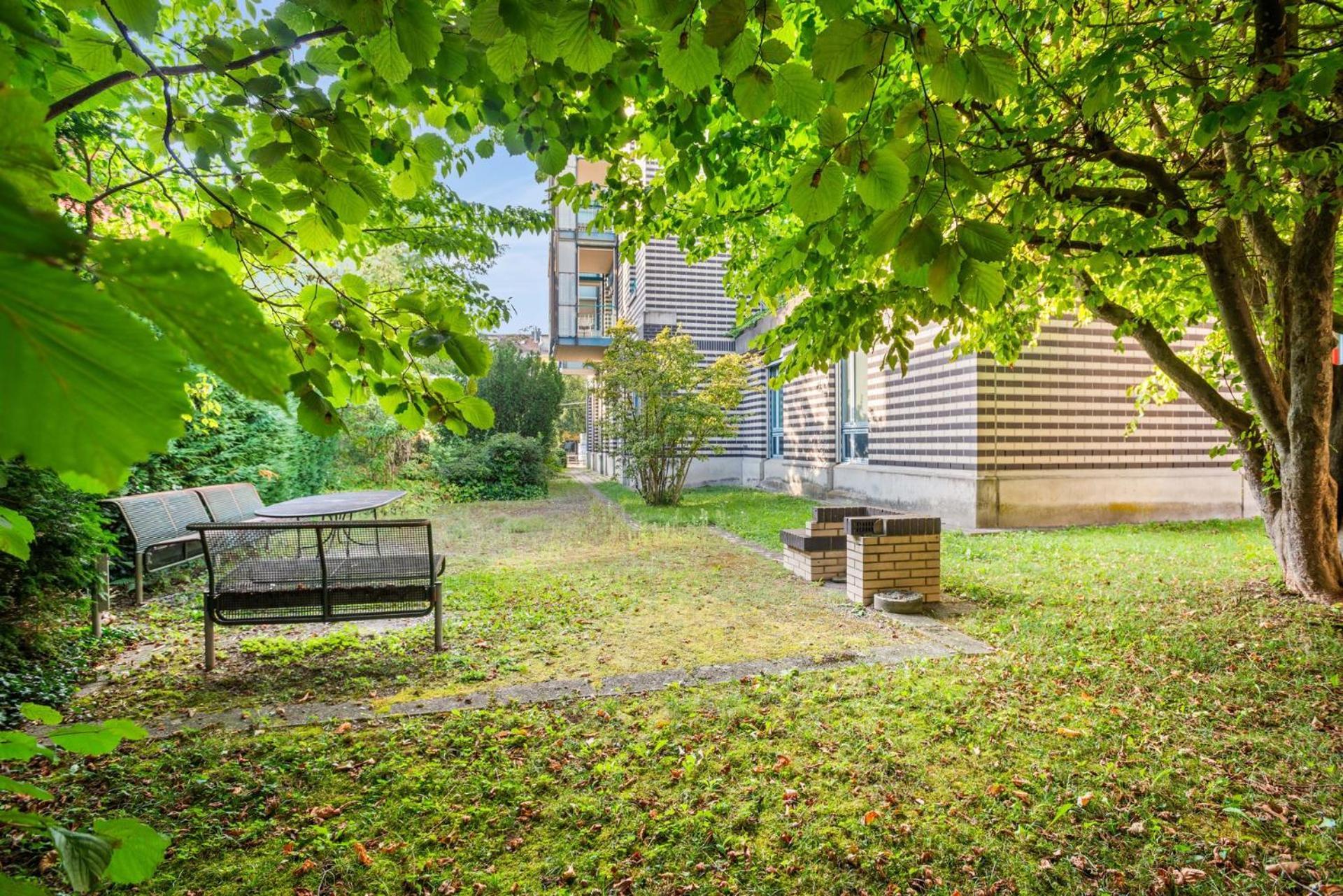 Spacious Central Apartments Hoting Zurich Bagian luar foto